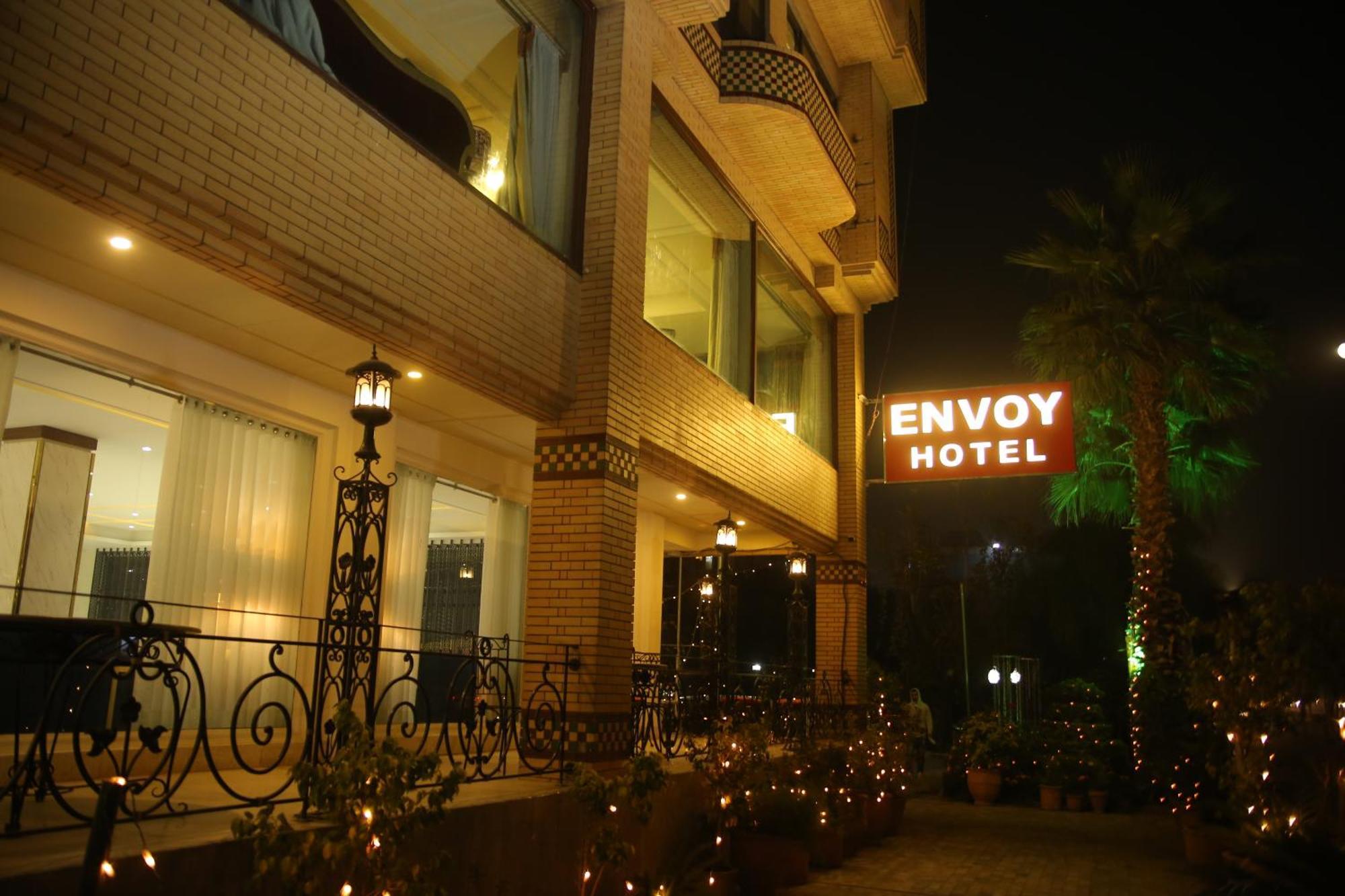 Envoy Continental Hotel Islamabad Exterior photo